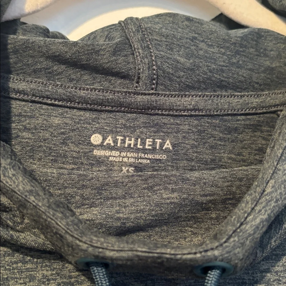 Athleta Women’s Uptempo Elevate Hoodie Sweatshirt in a size XS